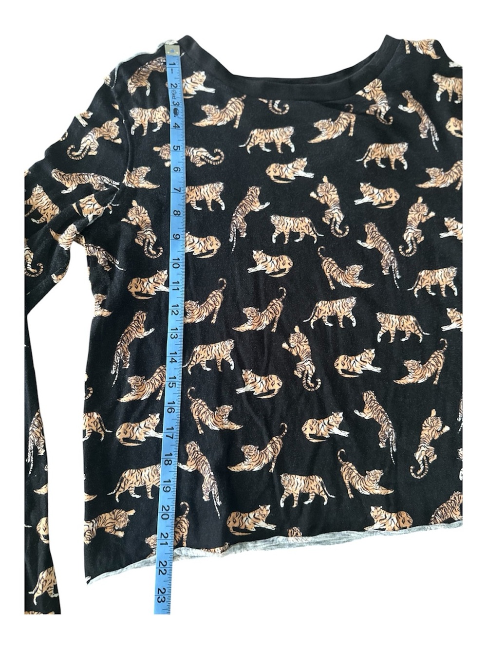 Maeve Anthropologie Cotton Tiger Print Long Sleeve Tee Black Graphic T-Shirt - Picture 10 of 11